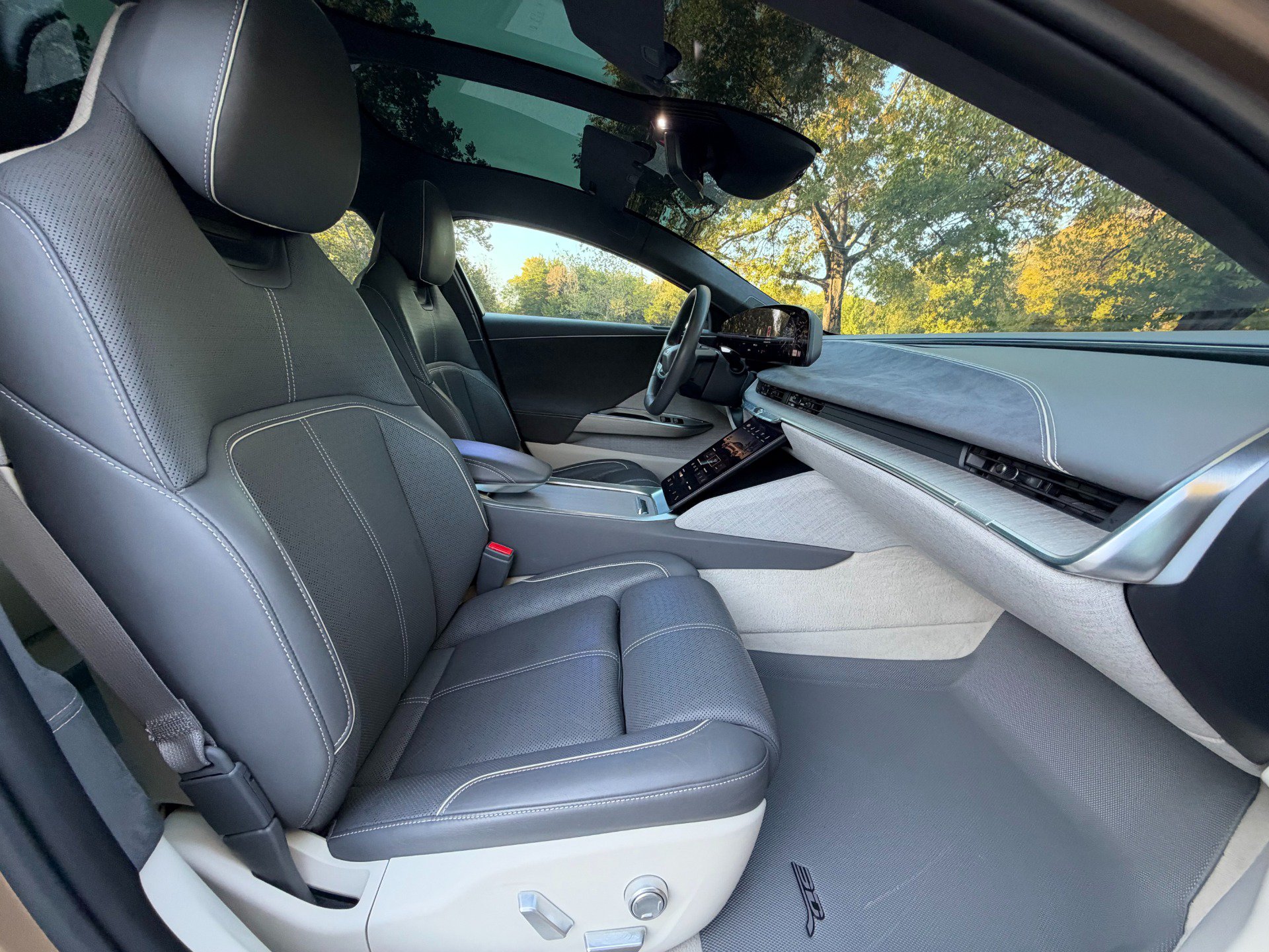 Used 2022 Lucid Air Dream Edition AWD/4WD image 14
