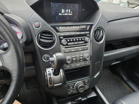 Used 2014 Honda Pilot Touring image 28