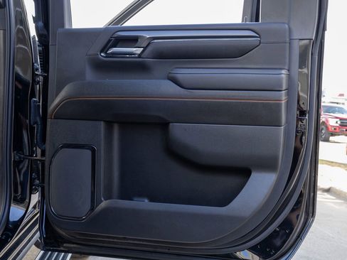 Used 2024 GMC Sierra 2500 AT4 w/ AT4 Premium Plus Package image 36