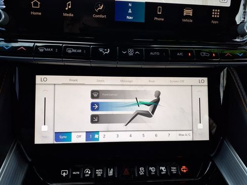 Used 2023 Jeep Grand Wagoneer Series III image 22