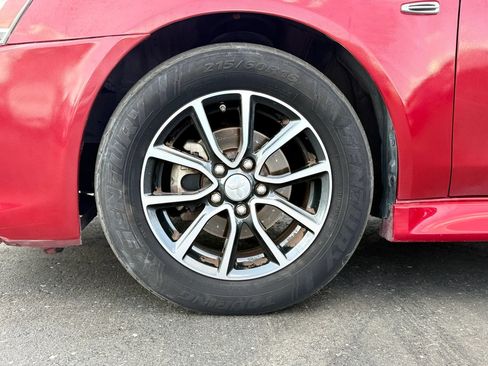 Used 2017 Mitsubishi Lancer ES FWD image 30