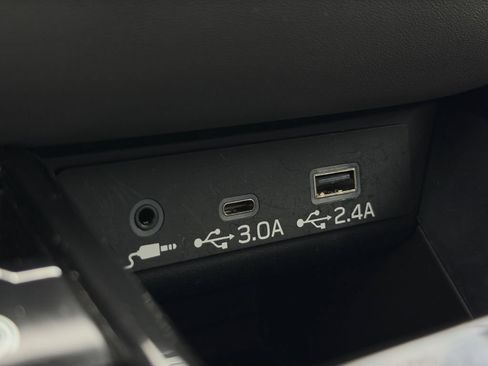 Used 2023 Subaru Outback Premium AWD/4WD image 16