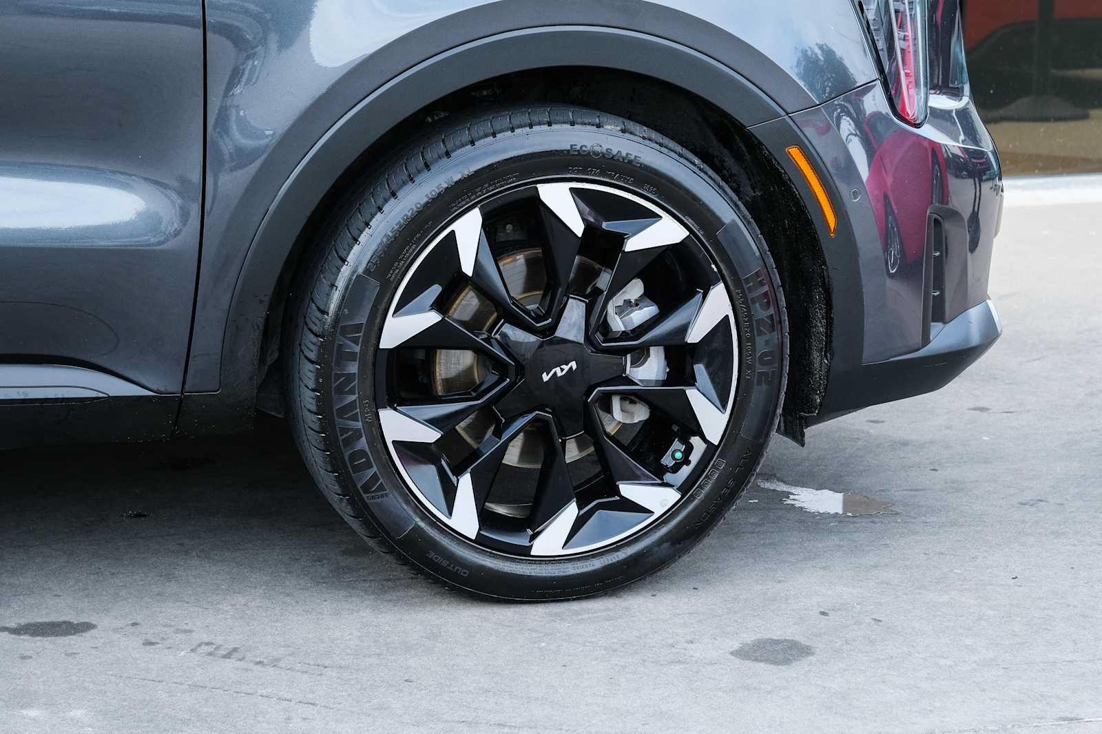 Used 2024 Kia Sorento SX FWD image 8