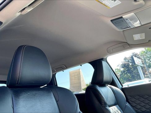 Used 2024 Mitsubishi Outlander SEL AWD/4WD image 21