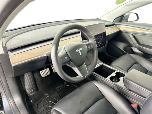 Used 2023 Tesla Model 3 Performance image 18