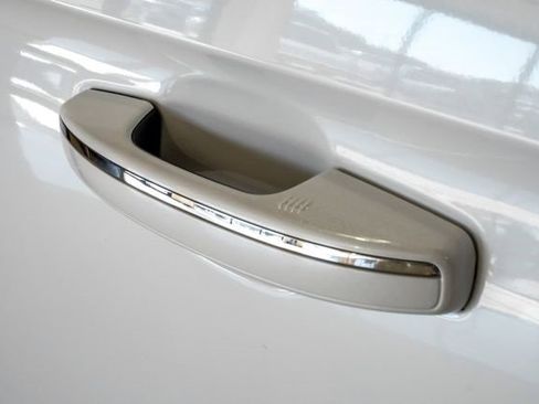 Used 2020 Lincoln Navigator L Reserve w/ Equipment Group 208A Reserve image 37