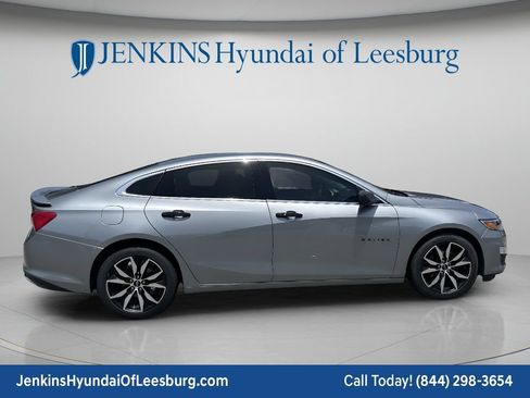 Used 2023 Chevrolet Malibu RS FWD image 4