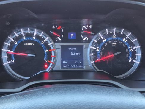 Used 2015 Toyota 4Runner SR5 RWD image 11