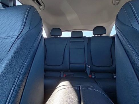 Used 2024 Mercedes-Benz GLC 300 GLC 300 image 26