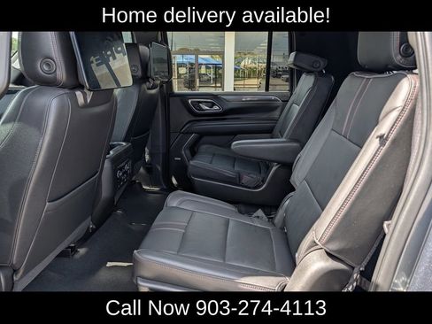 Used 2021 Chevrolet Suburban RST w/ Luxury Package RWD image 28