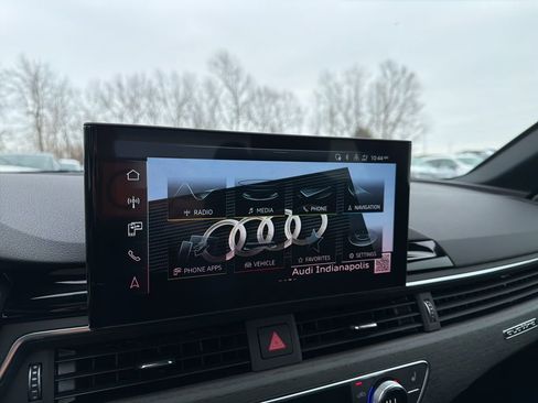 Used 2025 Audi A4 2.0T Premium w/ Convenience Package image 31