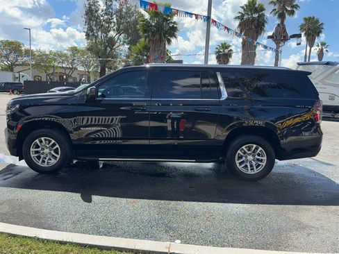 Used 2021 Chevrolet Suburban LS image 5