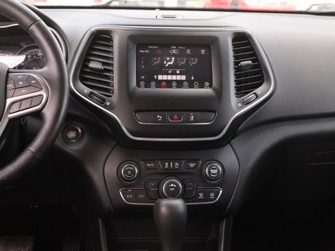 Used 2021 Jeep Cherokee Latitude Lux w/ Sun & Sound Group image 22