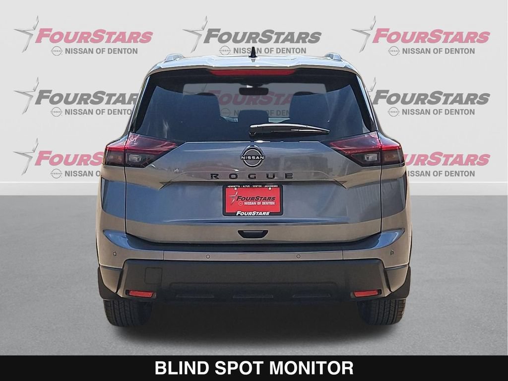 New 2026 Nissan Rogue Dark Armor FWD image 5