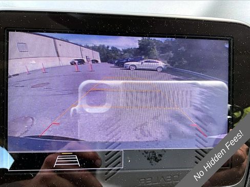 Used 2022 Chevrolet Malibu LS w/ Driver Confidence Package II FWD image 17
