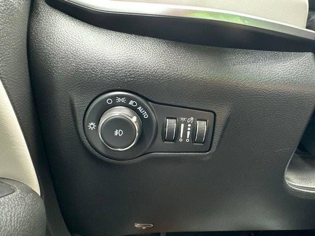 Certified 2025 Jeep Compass Limited AWD/4WD image 25