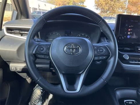 Used 2023 Toyota Corolla SE image 19
