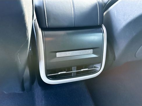 Used 2024 Lincoln Nautilus Reserve image 28