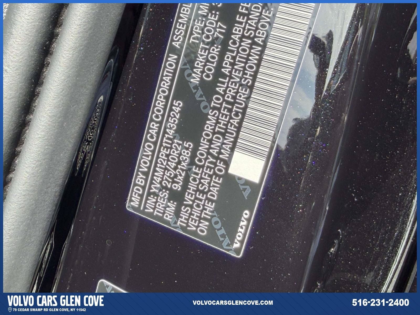Used 2026 Volvo XC90 B5 Plus w/ Protection Package Premier AWD/4WD image 37