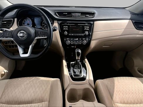 Used 2017 Nissan Rogue SV FWD image 15