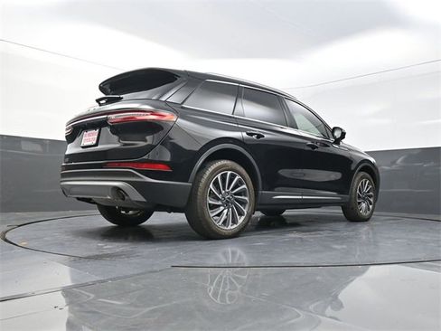 Used 2023 Lincoln Corsair Reserve w/ Equipment Group 201A image 33