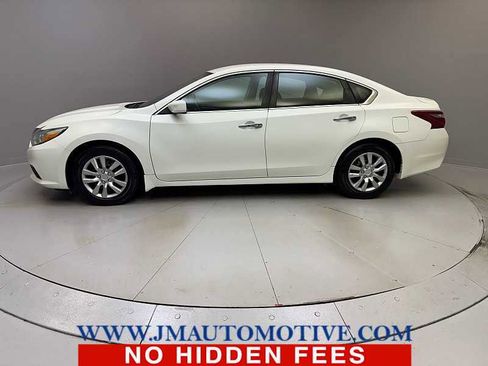 Used 2018 Nissan Altima 2.5 S w/ S Convenience Package image 2