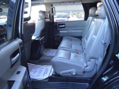 Used 2010 Toyota Sequoia Limited image 48