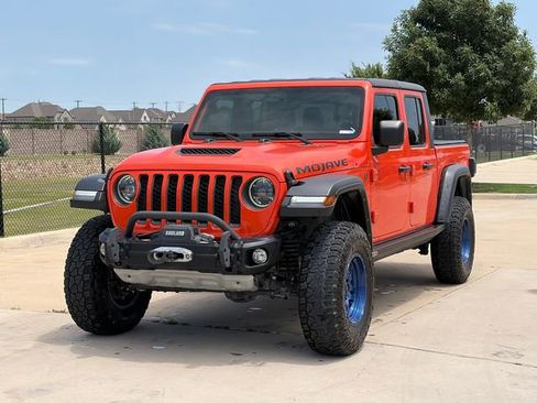 Used 2023 Jeep Gladiator Mojave w/ LED Lighting Group AWD/4WD image 3