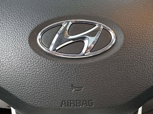 Used 2024 Hyundai Venue SEL FWD image 30