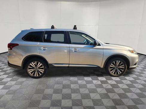 Used 2019 Mitsubishi Outlander ES FWD image 4