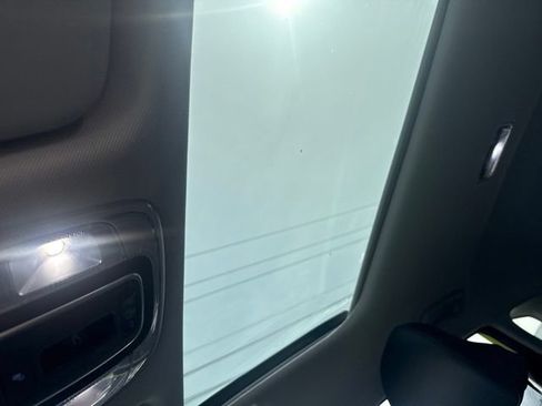Used 2025 Hyundai Kona Limited FWD image 16