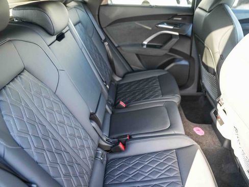 Used 2025 Audi SQ5 Premium Plus image 19