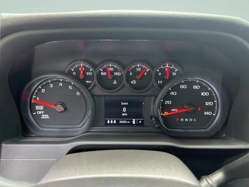 Used 2024 Chevrolet Silverado 1500 Custom Trail Boss AWD/4WD image 31