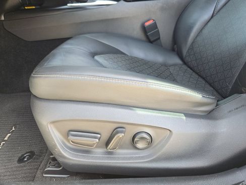 Used 2019 Toyota Camry XSE FWD image 19