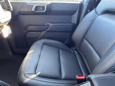 New 2025 Ford Bronco Badlands image 23