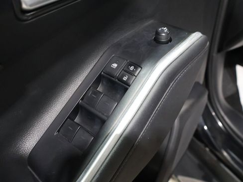 Used 2023 Toyota Highlander XLE image 15