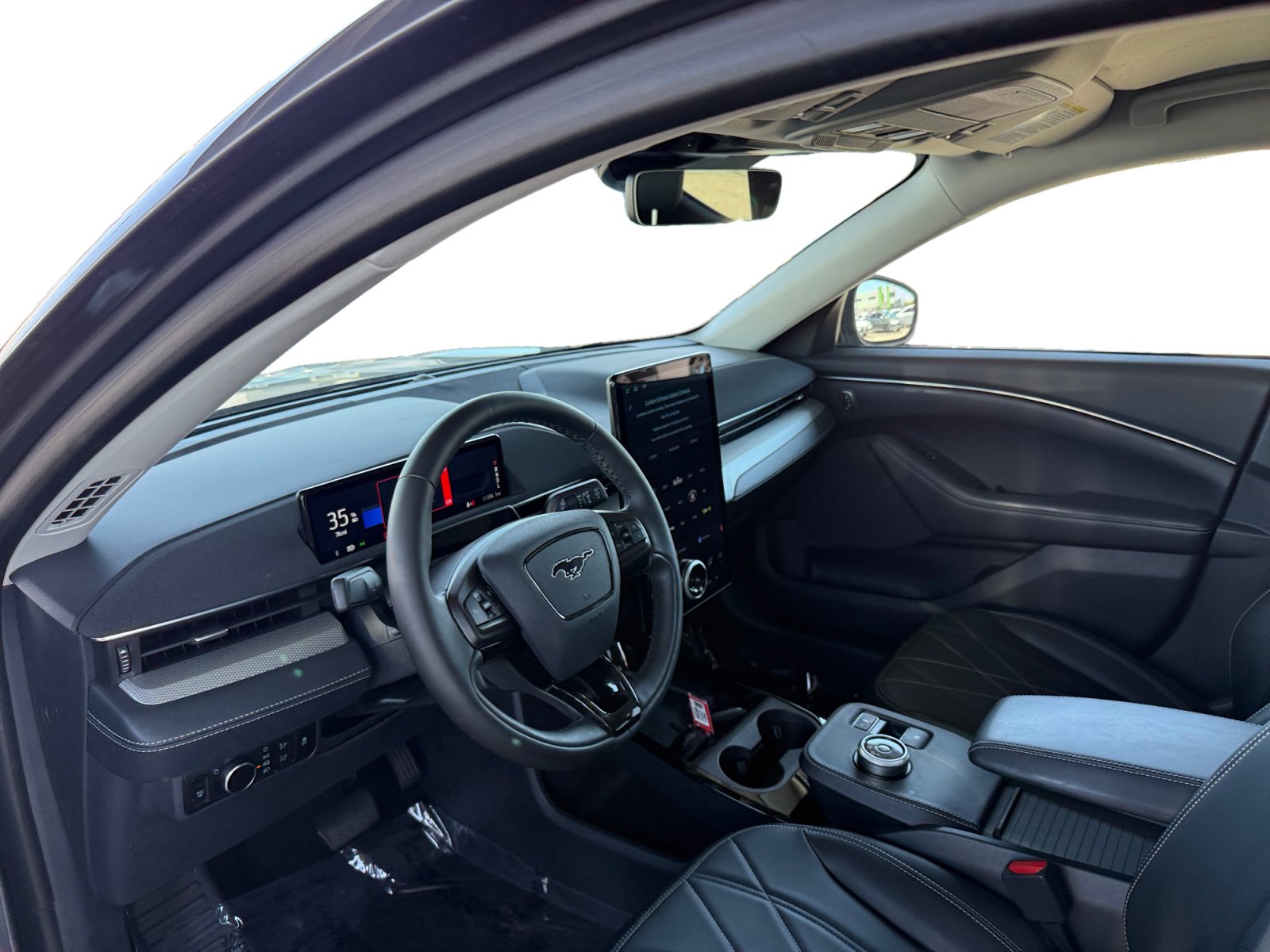 Used 2023 Ford Mustang Mach-E Select RWD image 9