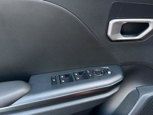 New 2026 Kia K4 LXS image 11