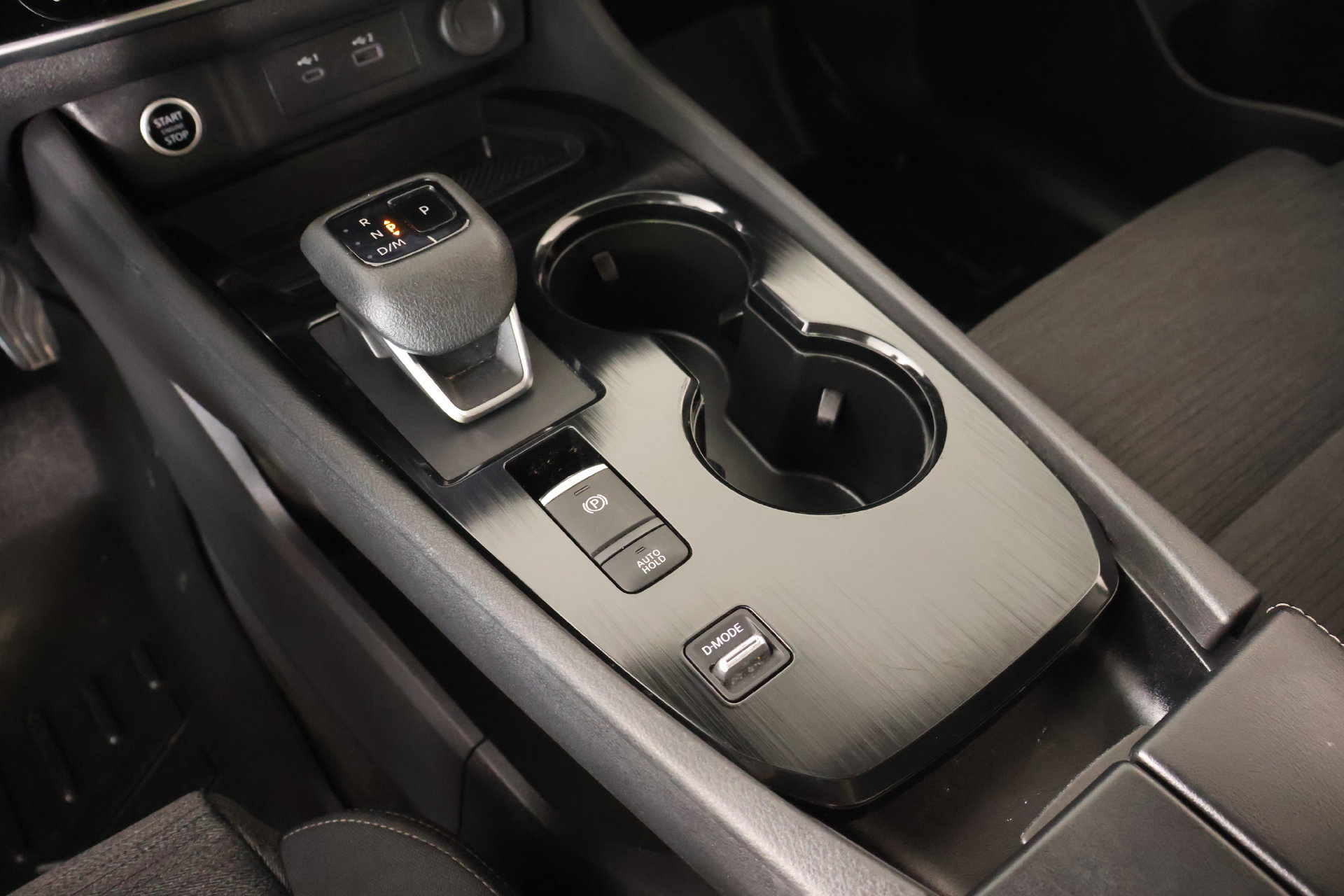 Used 2023 Nissan Rogue SV FWD image 7