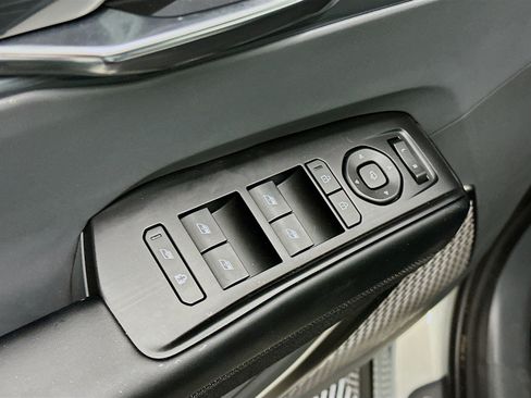 Used 2024 Kia EV9 GT-Line AWD/4WD image 15