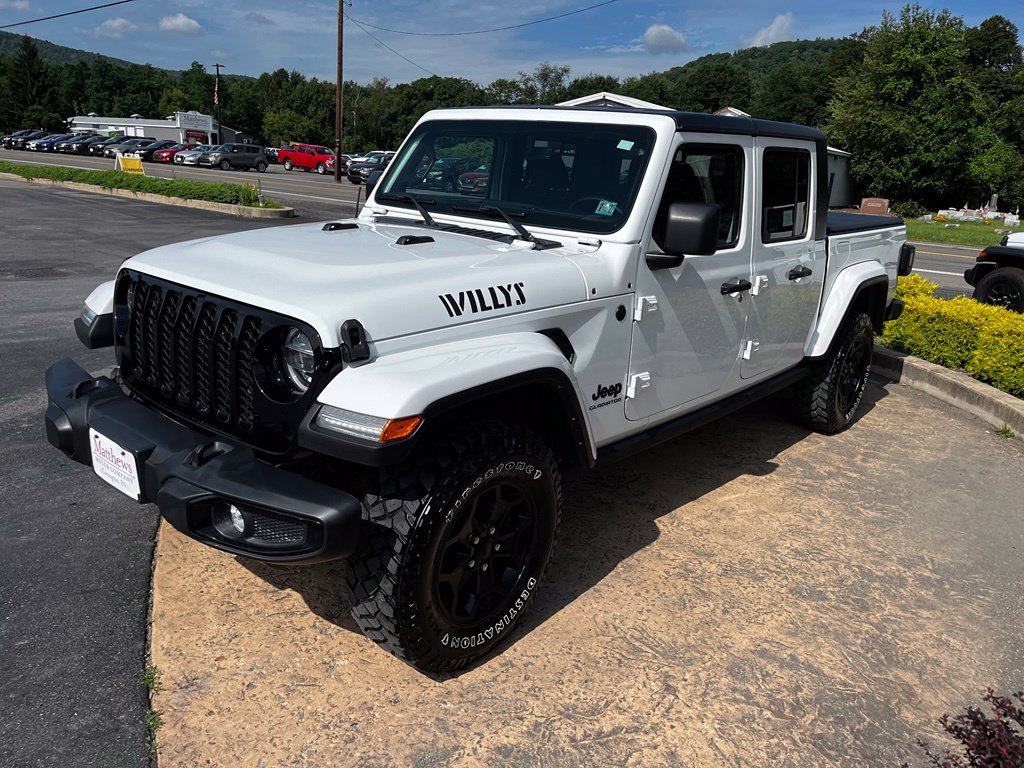 Used 2022 Jeep Gladiator Sport AWD/4WD image 3