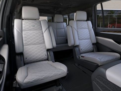 New 2026 Cadillac Escalade ESV Platinum Sport w/ LPO, ONYX Package image 17