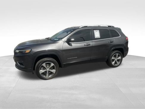 Used 2019 Jeep Cherokee Limited AWD/4WD image 3