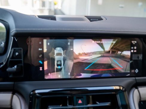 Certified 2025 Porsche Panamera 4 AWD/4WD image 19