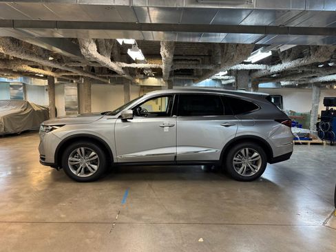 New 2026 Acura MDX SH-AWD image 11