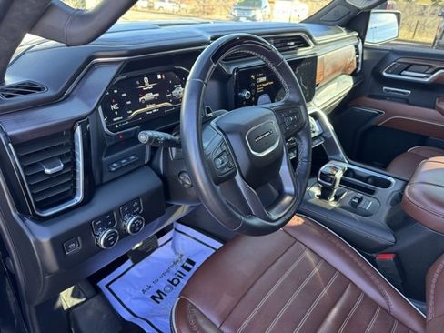 Used 2023 GMC Sierra 1500 Denali Ultimate image 12