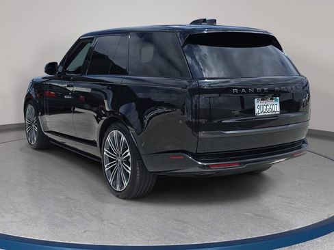 Certified 2025 Land Rover Range Rover SE AWD/4WD image 7