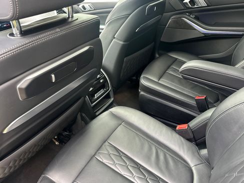 Certified 2023 BMW X7 xDrive40i w/ Premium Package AWD/4WD image 15