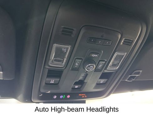 Used 2023 GMC Yukon XL Denali AWD/4WD image 47