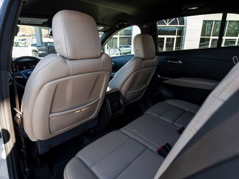 Used 2024 Cadillac XT4 Luxury w/ Trailering Package image 27